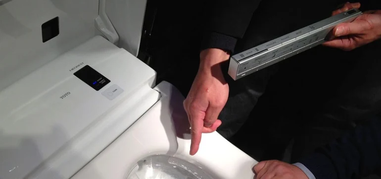 Comment installer un WC japonais ?